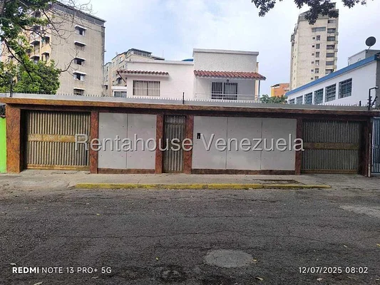 Commercial (office) for rent in Las Acacias, Distrito Metropolitano