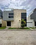 Sale of Town House gray shell 3 levels located in Parque Los Saltos, Puerto Ordaz, Venezuela thumbnail 1