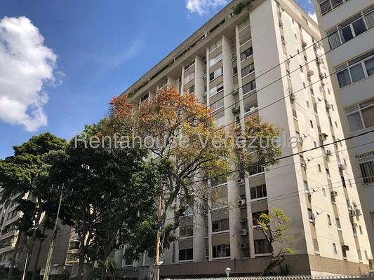 apartment (1 Level) for rent in Los Palos Grandes, Distrito Metropolitano - Image 3