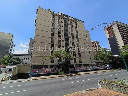 apartment (1 Level) for rent in Los Palos Grandes, Distrito Metropolitano - Image 4