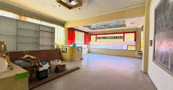 Commercial building with 9 stores - Bolivar R Diaz, 6309 Juangriego - Commercial premises for sale