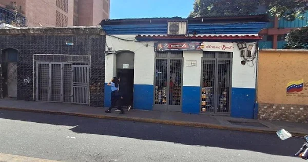 Hotel / Land for sale in La Concordia - Parroquia Santa Teresa - Avenida Sur 2 Hotel Casnora, 109, 1014 CCS - 35 beds commercial premises for sale