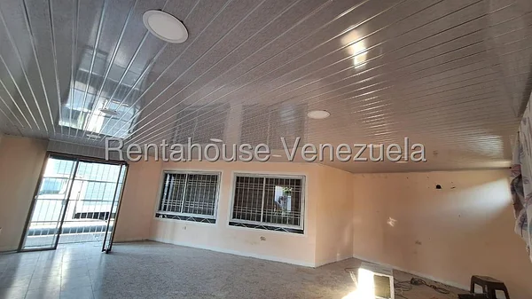 Commercial (Warehouse - Storage) for sale in El Paraiso, Merida