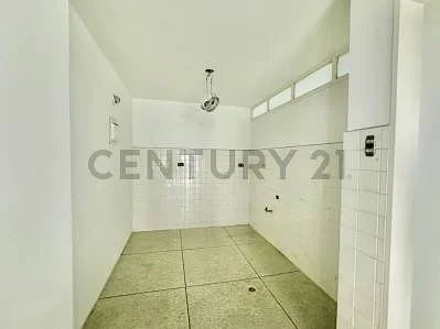 Clean bathroom