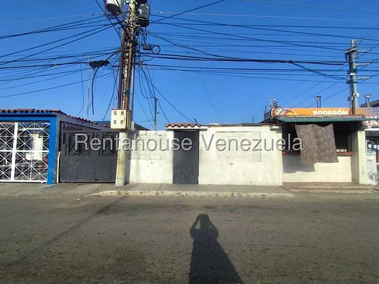 Commercial (Warehouse - Storage) for sale in Amparo, Zulia