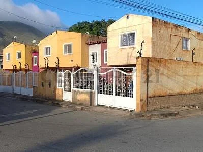 Sale of townhouse in La Asunción, Arismendi, La Asunción, Nueva Esparta - Image 16