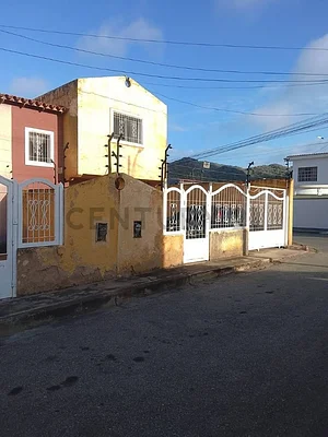 Sale of townhouse in La Asunción, Arismendi, La Asunción, Nueva Esparta - Image 9