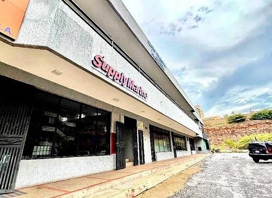 Excellent Commercial Premises at Street Level on the Main Avenue of Lechería - Principal Calle , 6016 Lecheria - Commercial premises for sale