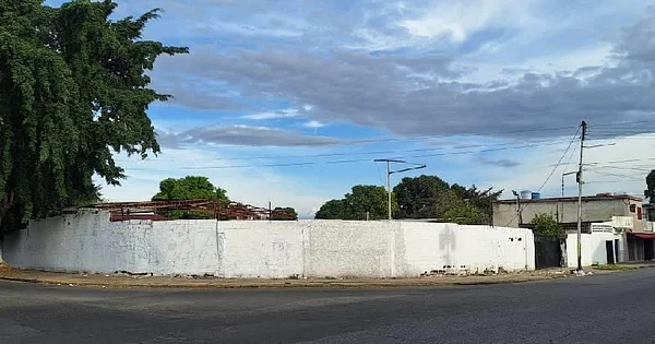 Land Sale in La Barraca Sector in Maracay - Calle 12, 2103 Maracay - Plot of land for sale