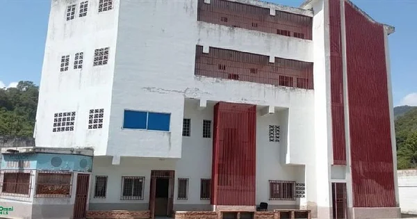 Great Opportunity Warehouse and Industrial Building for Sale - principal Autana, 1201 Los Teques - Commercial premises for sale