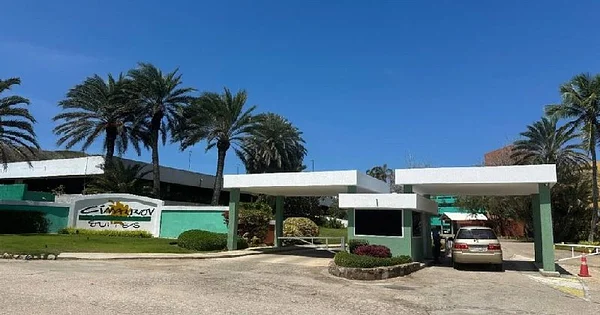 Apartment in excellent condominium on the beach - 31 Julio Cimarron Suites, 6301 Antolin del Campo - 1 bed commercial premises for sale