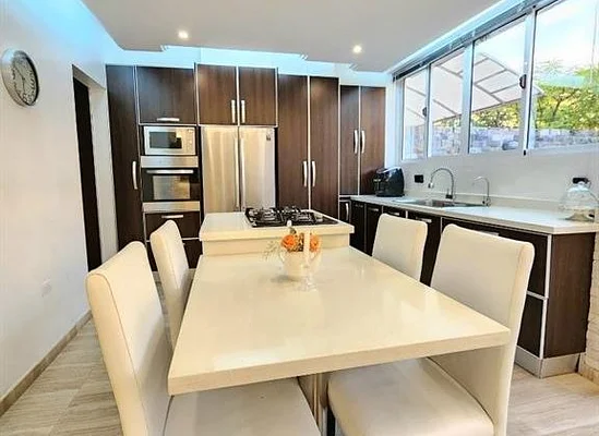 Beautiful Townhouse for Sale Residential Complex Costa Dorada, Lecheria - Av. Cerro Norte Sector Aquavilla Conjunto Residencial Cost, 6023 Puerto La Cruz - 3 beds apartment for sale
