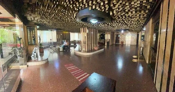 GREAT OPPORTUNITY! Hotel for Sale in Caracas with High Conversion Potential - El Saman El Marques, 1071 Caracas - Commercial premises for sale