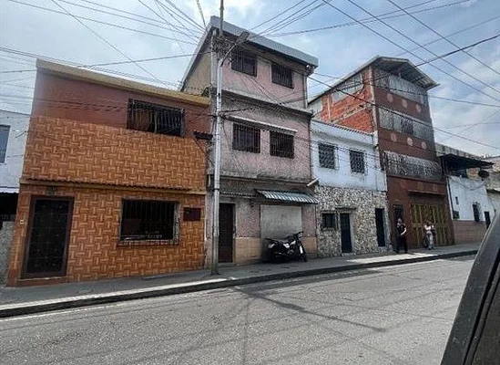 Building for Sale El Cementerio Caracas TC - El Cementerio, Calle El Carmen, 2010 Caracas - 8 beds commercial premises for sale
