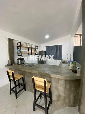 Bright kitchen with island