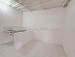 apartment (1 Level) for rent in Zona Oeste, Lara thumbnail 5