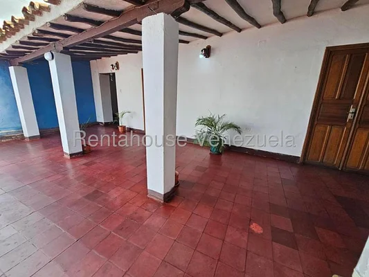 house For Sale in Coro MLS #26-12098 OP