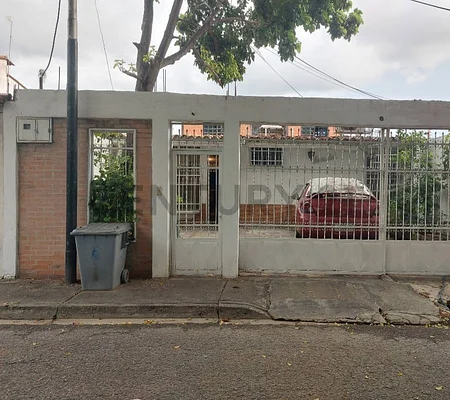 Sale of house in El Samán, Sucre, Cagua, Aragua - Image 1
