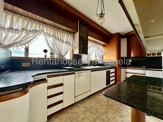 apartment (Duplex) for sale in Los Caobos, Distrito Metropolitano - Image 4
