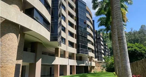 Exclusive 260m² Apartment with Spectacular Amenities - Lomas de La Lagunita, - Lomas de La Lagunita, 1083 Caracas - 4 beds apartment for sale