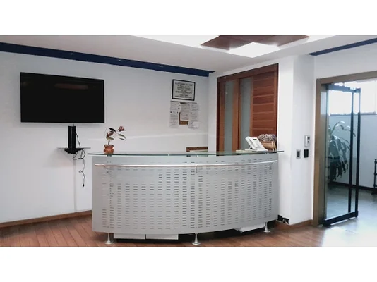 For rent office 18 sqm approx La Trinidad Caracas - US$250 USD