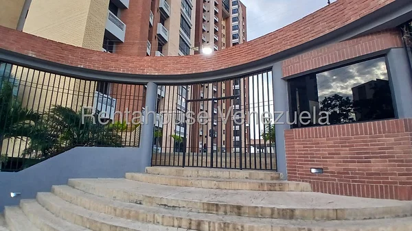 apartment (1 Level) for sale in Triangulo del Este, Lara