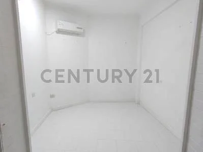 Commercial office workspace