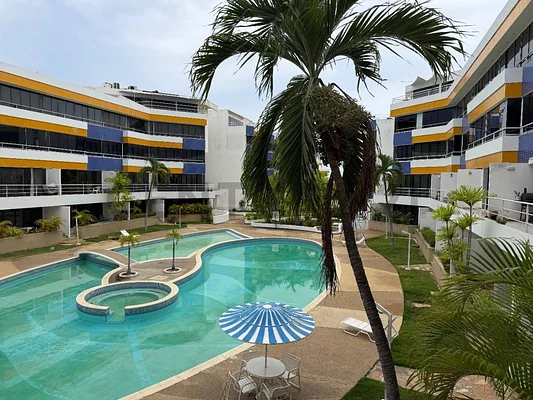 For rent apartment in Coral Plaza, Diego Bautista Urbaneja, Lechería, Anzoategui