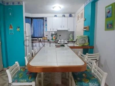 Kitchen counter and cabinet view