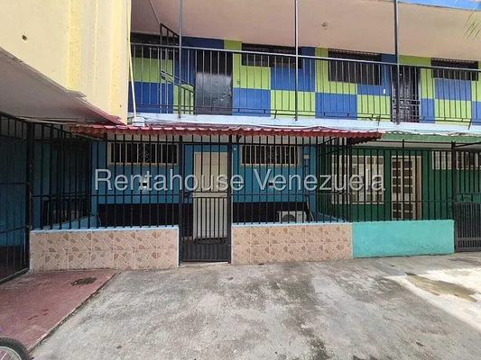 apartment (Ground Floor) for sale in La Isabelica, Carabobo