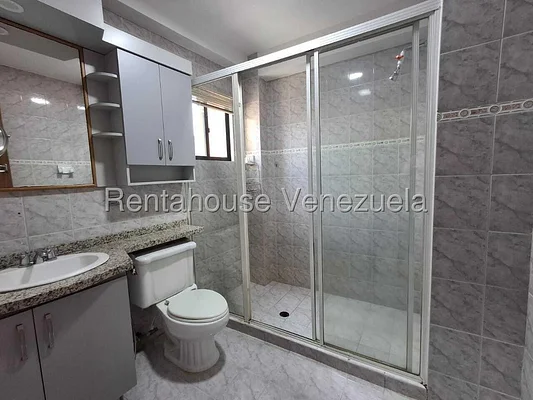apartment (1 Level) for sale in Centro, Zulia - Image 12