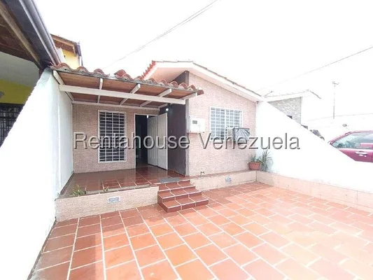 house (1 Level) for rent in Prados del Golf, Lara