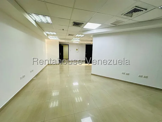Commercial (office) for rent on Avenida Bolivar, Aragua - Image 12