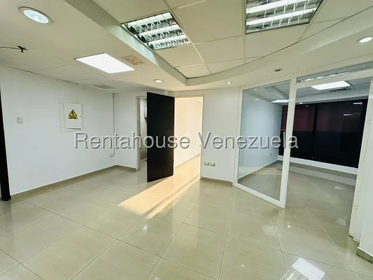 Commercial (office) for rent on Avenida Bolivar, Aragua - Image 3