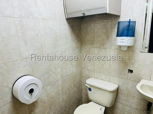 Commercial (office) for rent on Avenida Bolivar, Aragua - Image 9