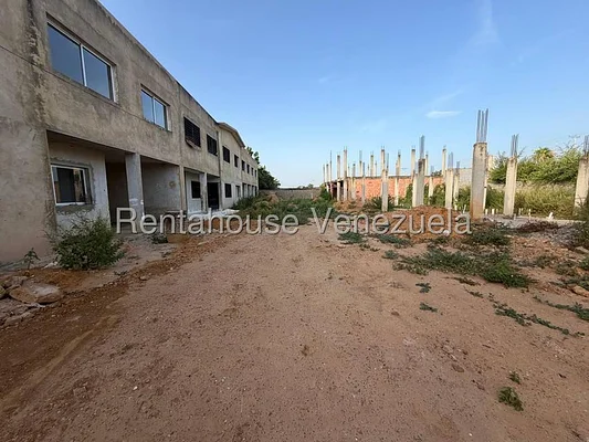 land (Residential) for sale on Avenida Intercomunal, Zulia