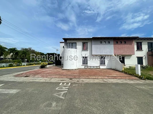 house (Multiple Levels) for sale in Altos de la Galera, Portuguesa