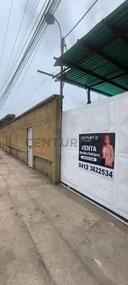 For Rent: 874 sqm Warehouse with house in Sector 24 de Julio, El Silencio, Venezuela