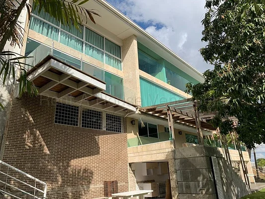 house (1 Level) for sale in Cumbres de Curumo, Metropolitan District