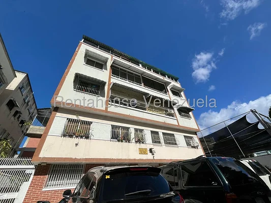 apartment (1 Level) for rent in La Carlota, Metropolitan District