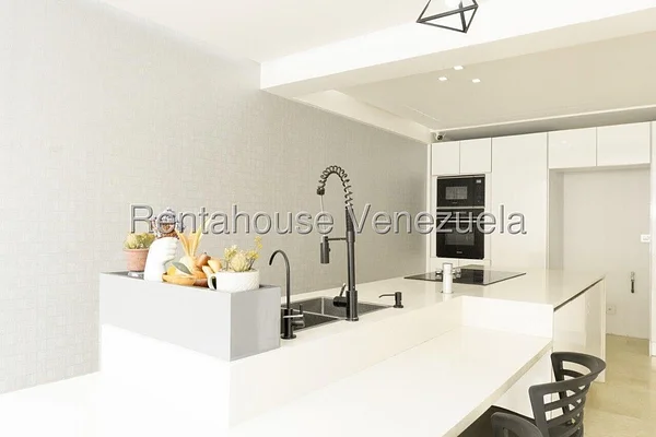 house (Multi-Level) for sale in Ciudad Roca, Lara - Image 6