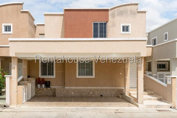 house (Multi-Level) for sale in Ciudad Roca, Lara - Image 3