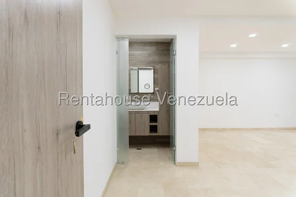 house (Multi-Level) for sale in Ciudad Roca, Lara - Image 16