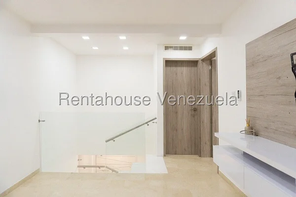 house (Multi-Level) for sale in Ciudad Roca, Lara - Image 14