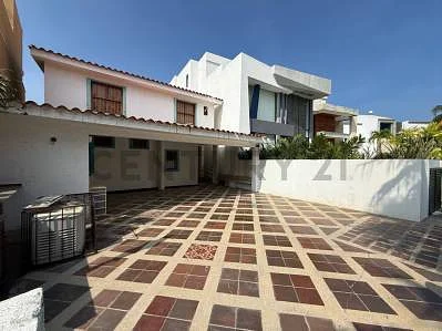 Sale of house Bote in Centro Puerto La Cruz, Juan Antonio Sotillo, Puerto La Cruz, Anzoategui - Image 5