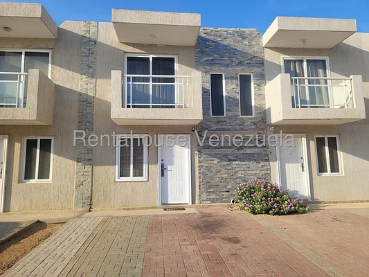 townhouse (Multiple Levels) for sale in Puerta Maraven, Falcon