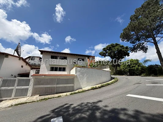 house (Duplex) for rent in Alto Prado, Distrito Metropolitano