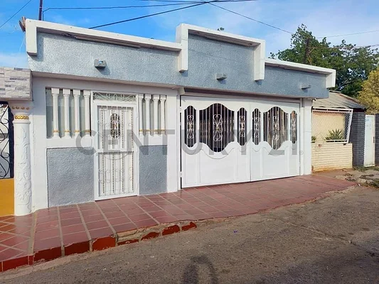 Sale of house in Sector El Manzanillo, San Francisco, Sierra Maestra, Zulia