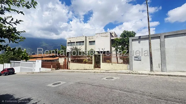 house (Multiple Levels) for sale in Lomas del Mirador, Distrito Metropolitano