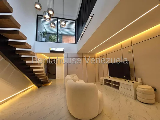 apartment (Duplex) for sale in La Union, Distrito Metropolitano